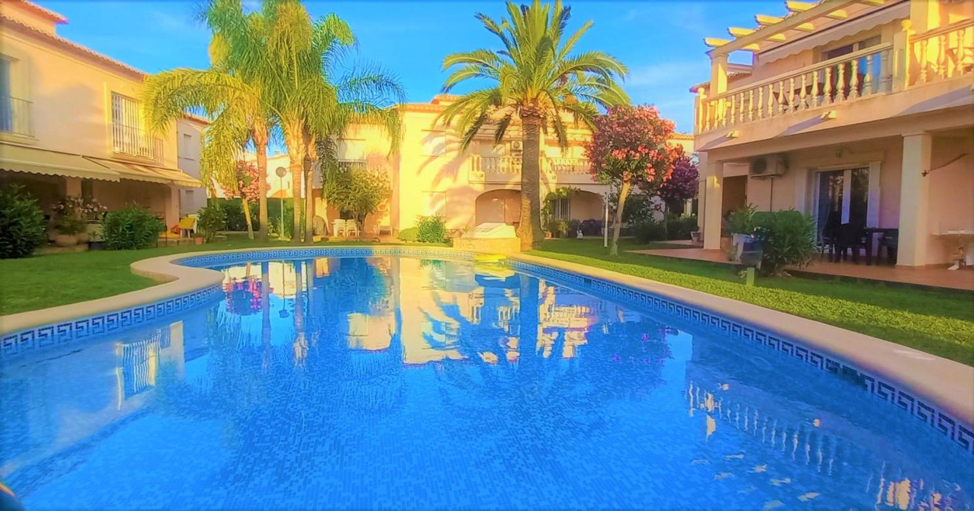 Apartamento La Giralda 2 Denia Les Marines Exterior foto